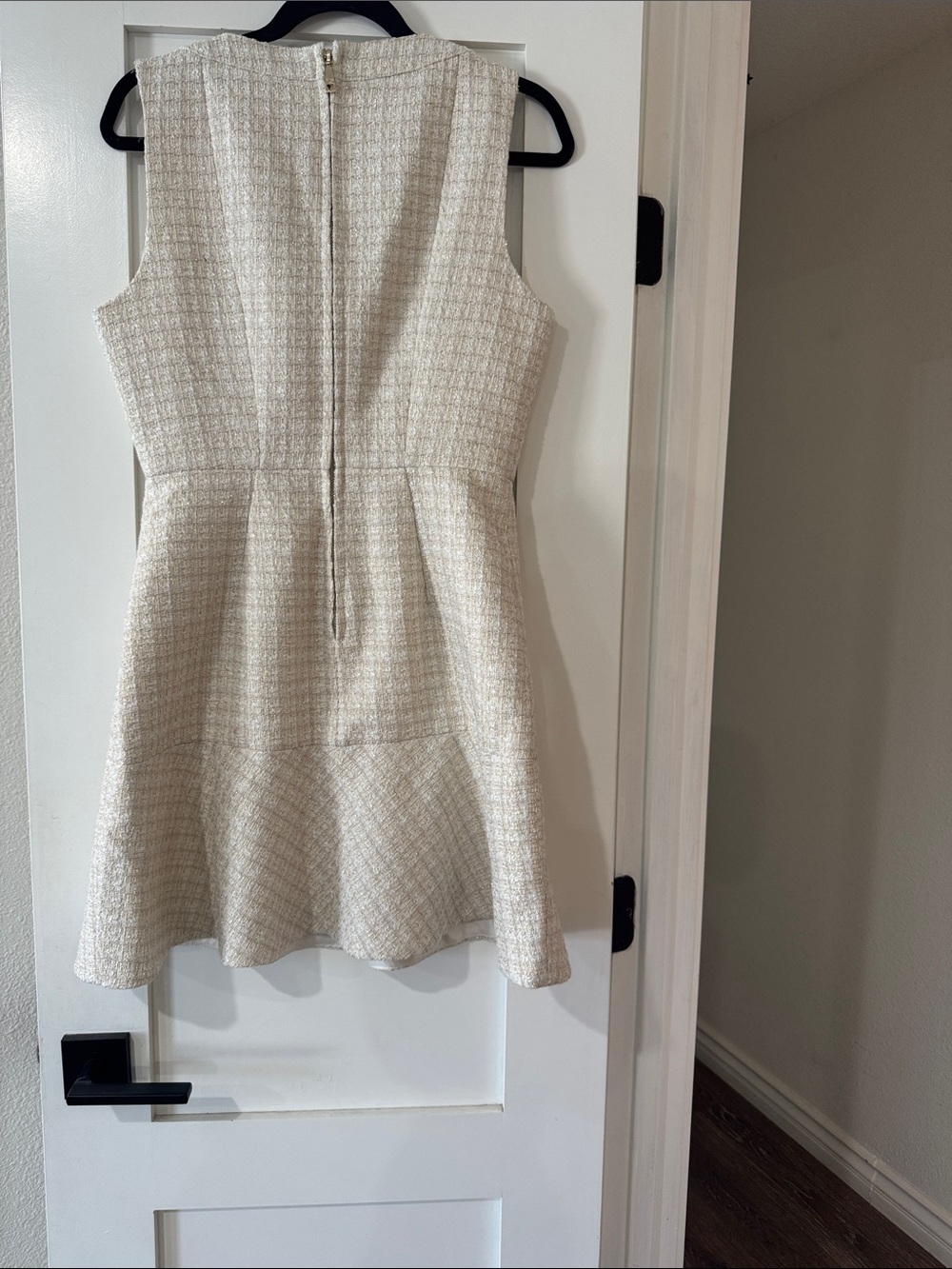 Dress Subcategory Identification - Picture 6 of 6